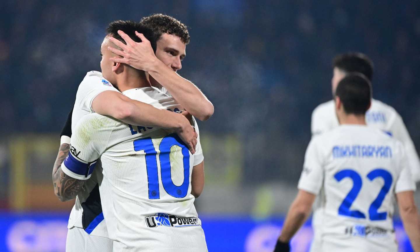 Dominio Inter a Monza: 5-1 e zittisce le polemiche. Inzaghi torna a +5 sulla Juve