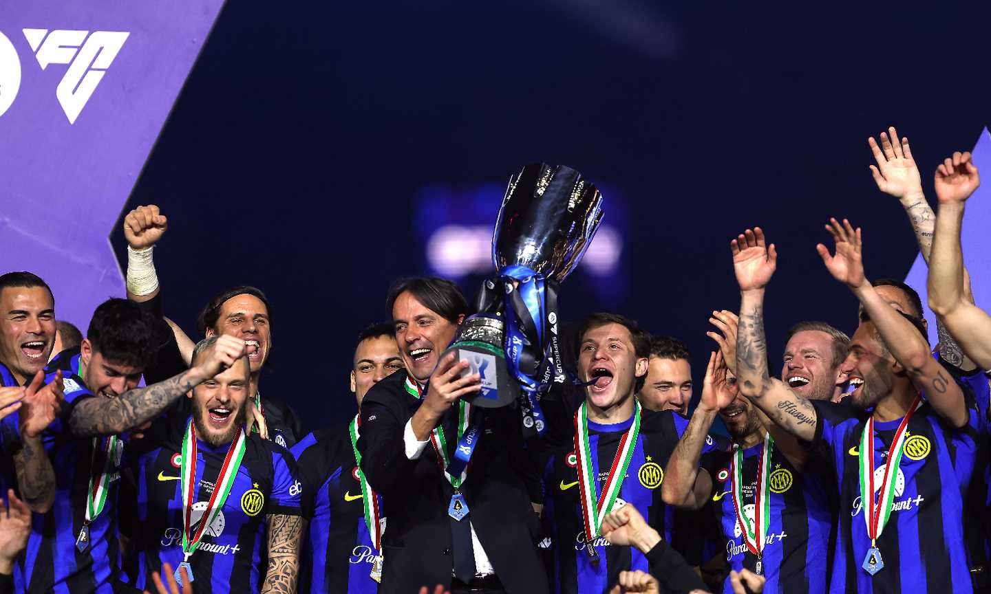 L'Inter è tornata a Milano con la Supercoppa Italiana VIDEO