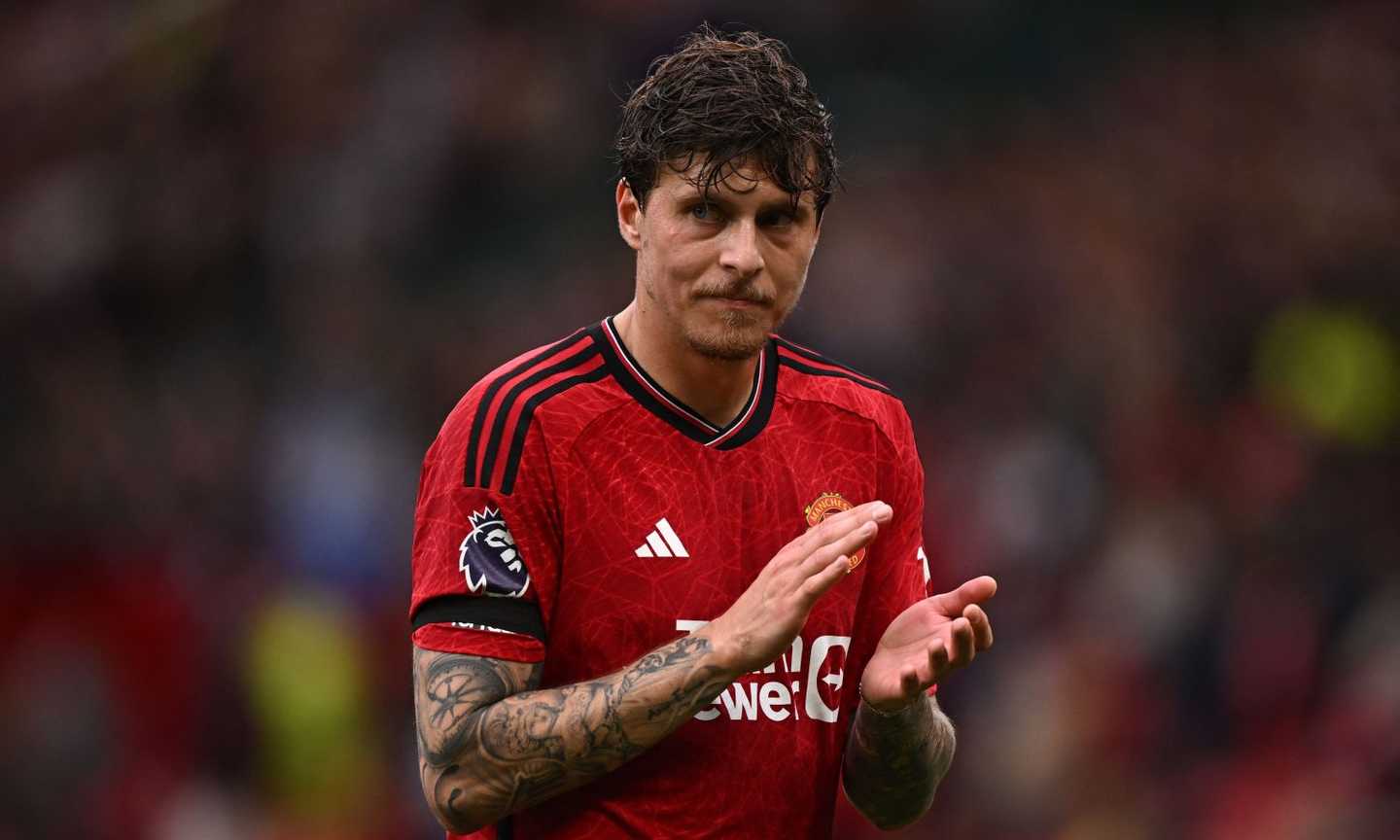 Victor Lindelof Image gallery