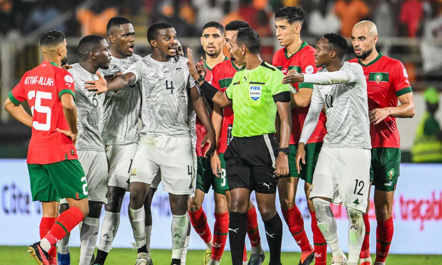 Coppa d'Africa, piange il Marocco fuori con il Sudafrica, Hakimi