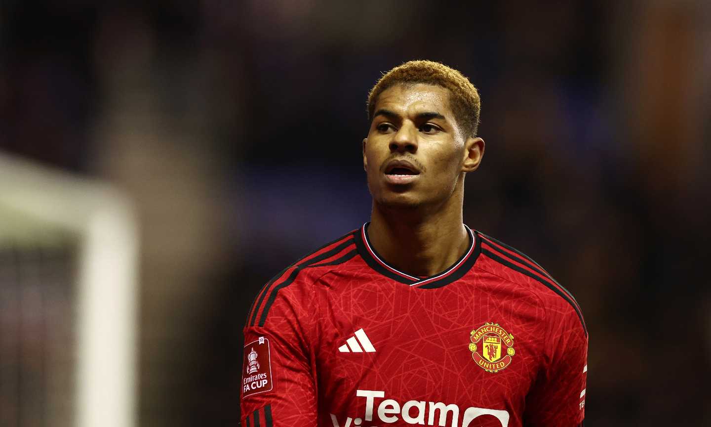 Manchester United, Rashford si dà malato ma viene pizzicato in discoteca: rischia una multa choc