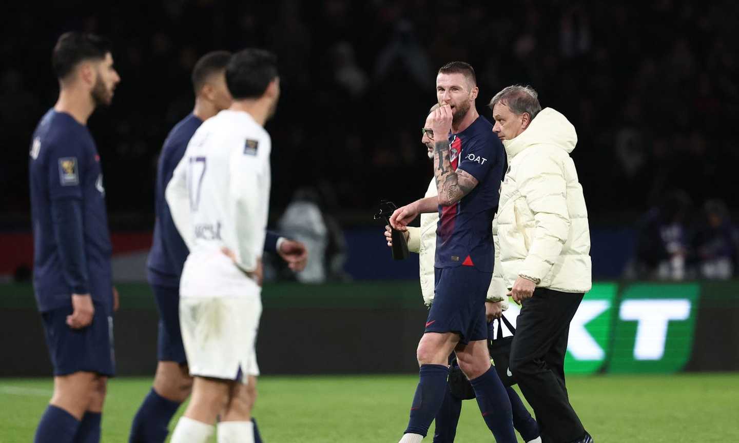 PSG, Skriniar si opera alla caviglia. Luis Enrique: 'Non so quando torna'