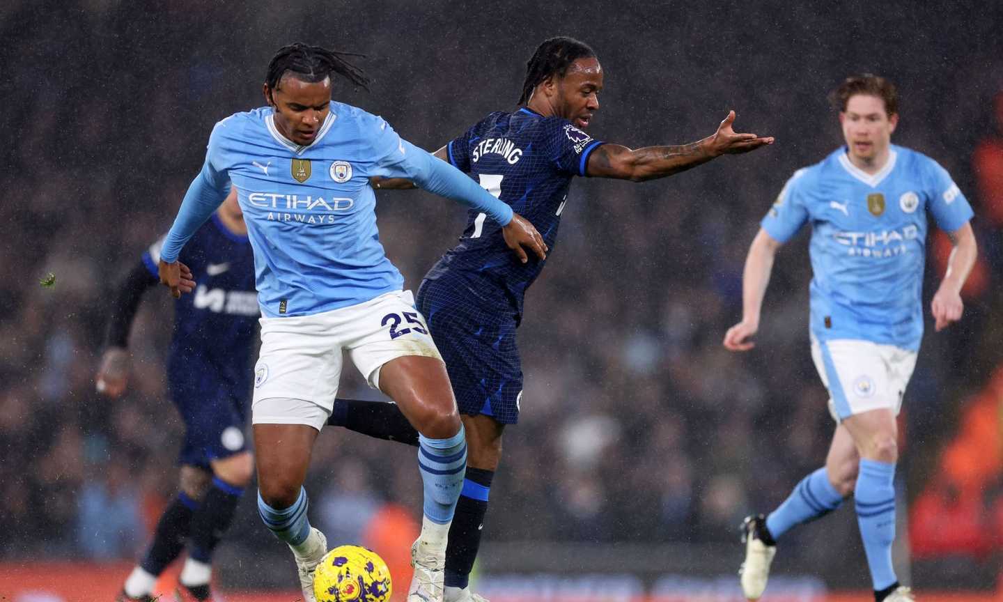 Premier League: Manchester City rallentato dal Chelsea, Liverpool e Arsenal guadagnano terreno