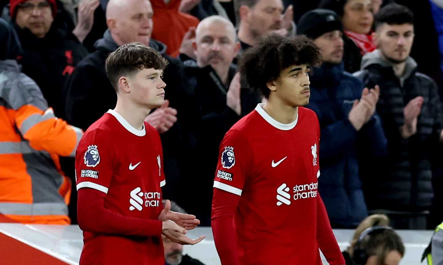 Liverpool, tre teenager in campo nel trionfo in Carabao Cup: Klopp vince oggi e regala il domani