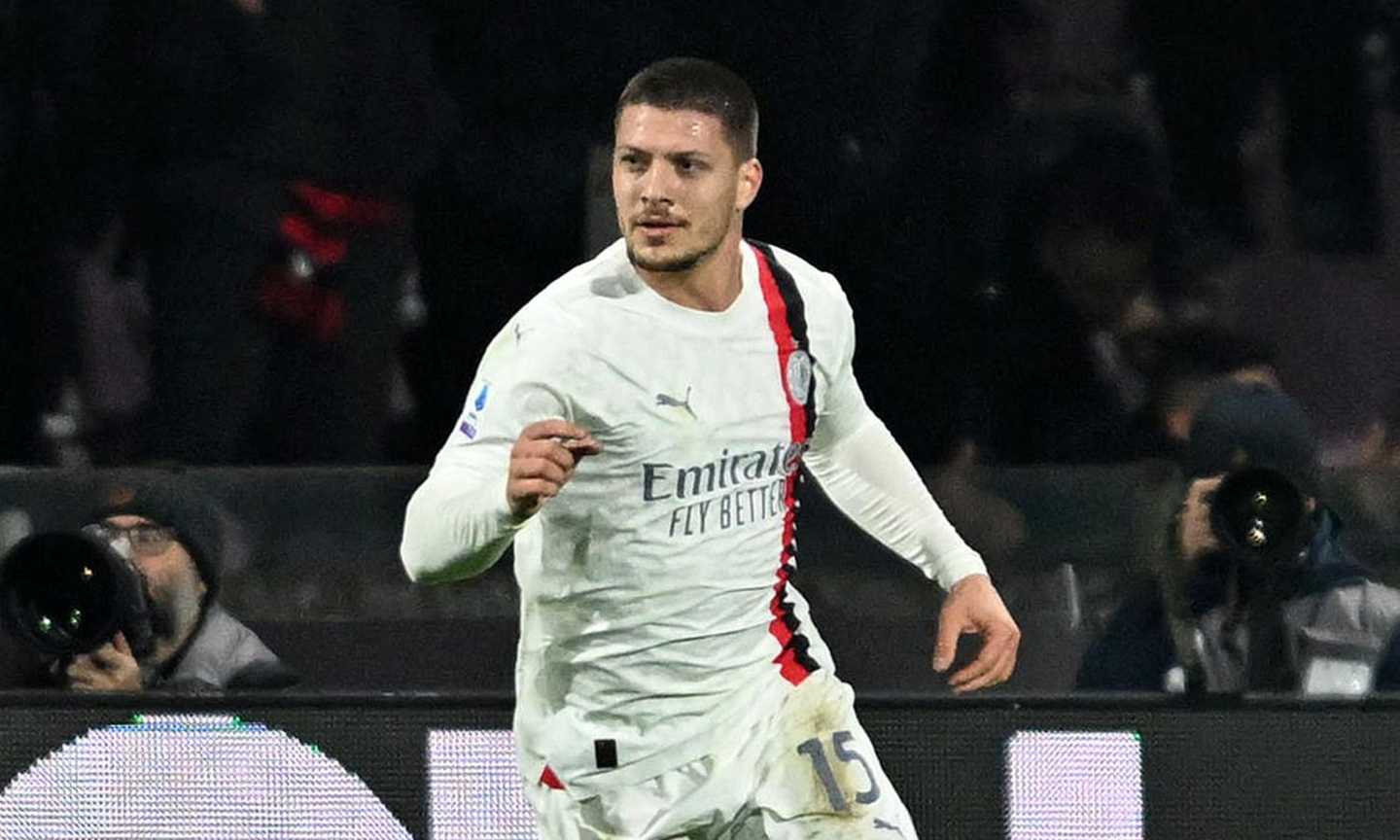 Milan, riecco Jovic: l’obiettivo è conquistare Fonseca per evitare la cessione 