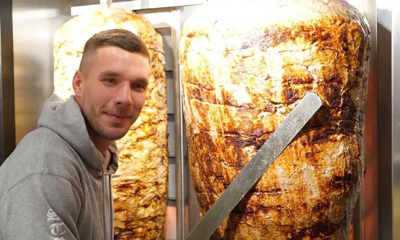 Wo bist du gewesen?  Podolski, vom Scheitern bei Inter und Weltmeister Deutschland zum Döner-König im Ausland |