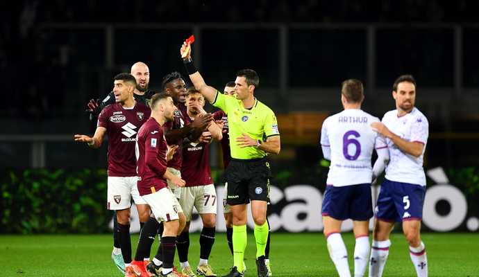 Serie A Rivivi La MOVIOLA: Il Monza Chiede Un Rigore Contro La Roma ...