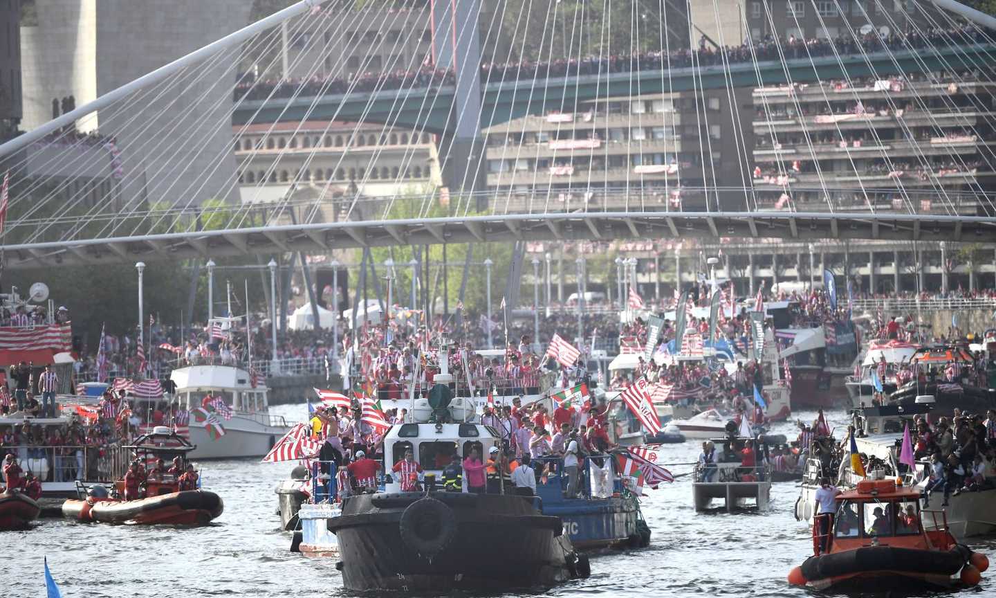 Athletic campione in Coppa del Re, la festa sulla Gabarra dopo 40 anni FOTO e VIDEO