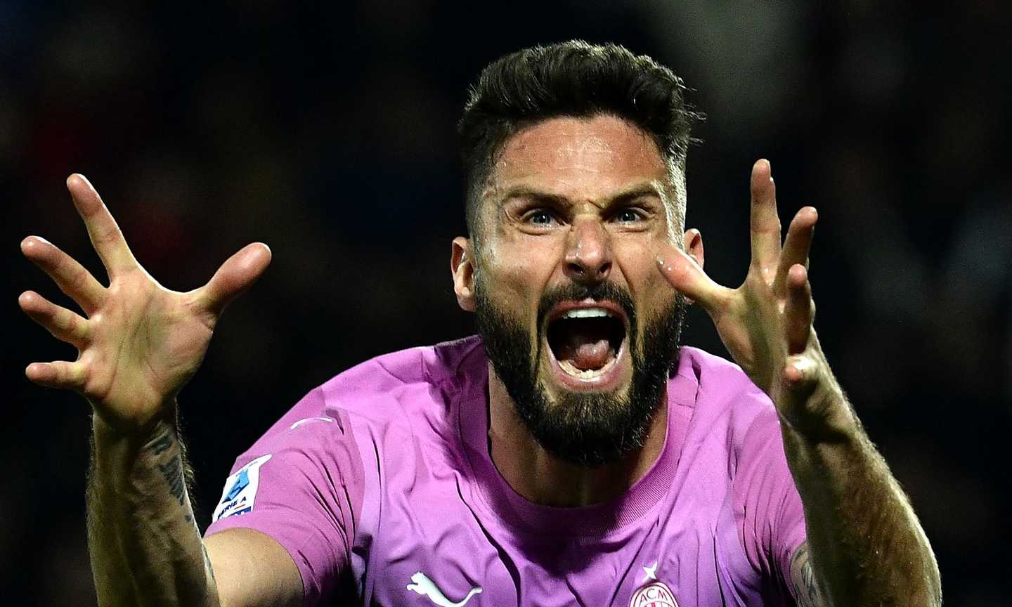 Milan, ghiaccio per Giroud in panchina: il motivo e le condizioni in vista della Roma