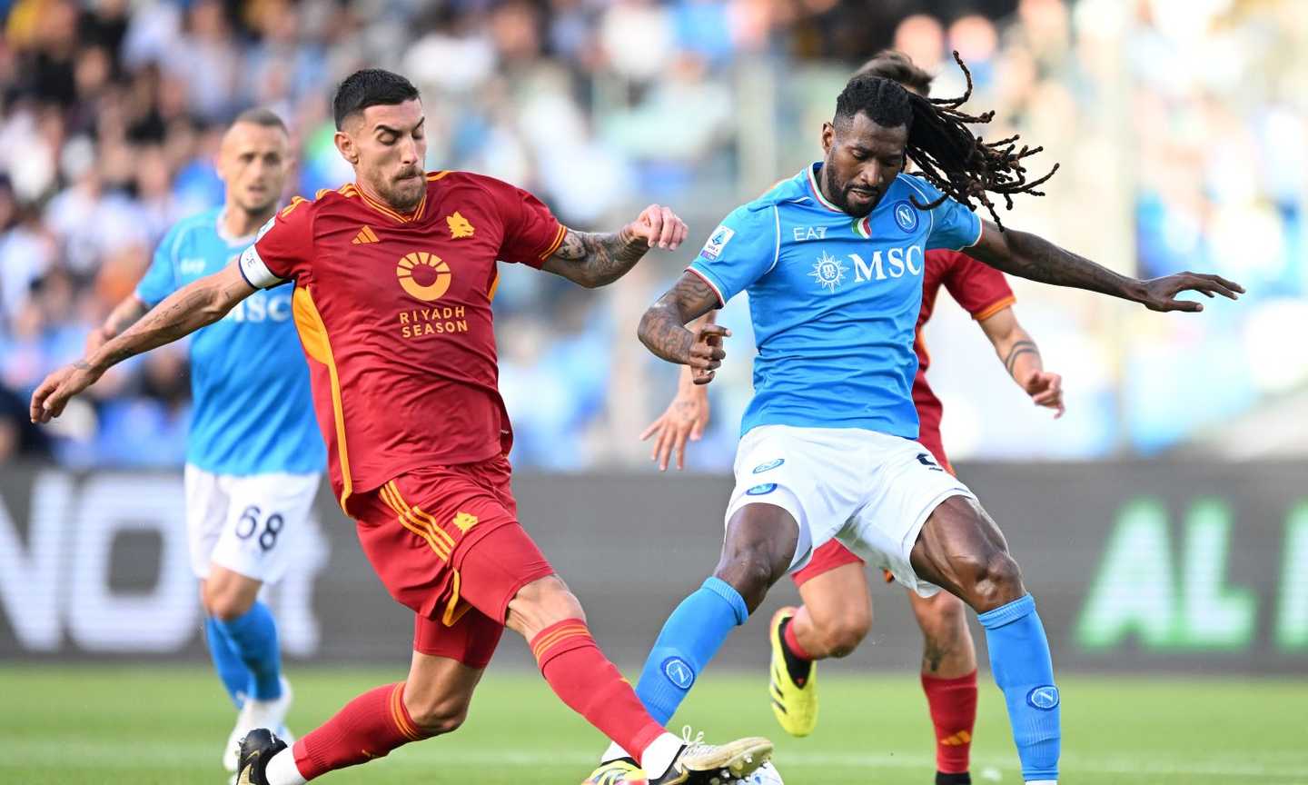 Napoli-Roma LIVE 0-0 al 45': tante occasioni per gli azzurri, Svilar tiene a galla De Rossi