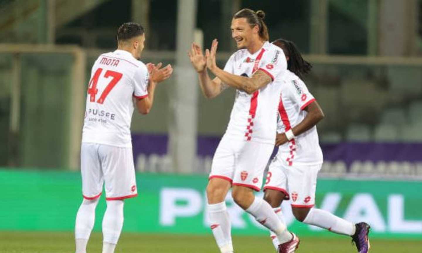 Fiorentina-Monza 1-1 LIVE: Nico Gonzalez risponde a Djuric