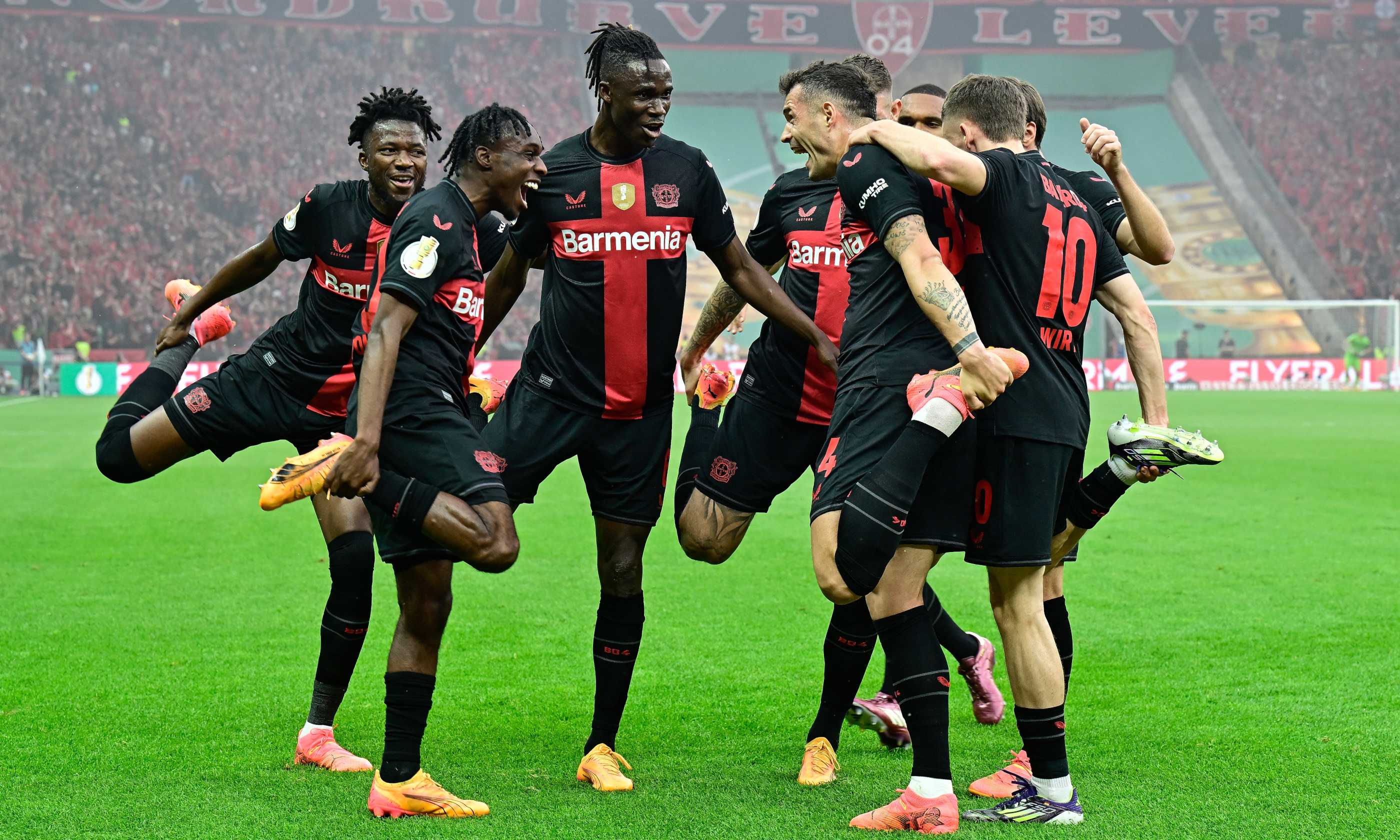 Il Bayer Leverkusen (in dieci) vince la Coppa di Germania: Xhaka infrange il sogno del Kaiserslautern