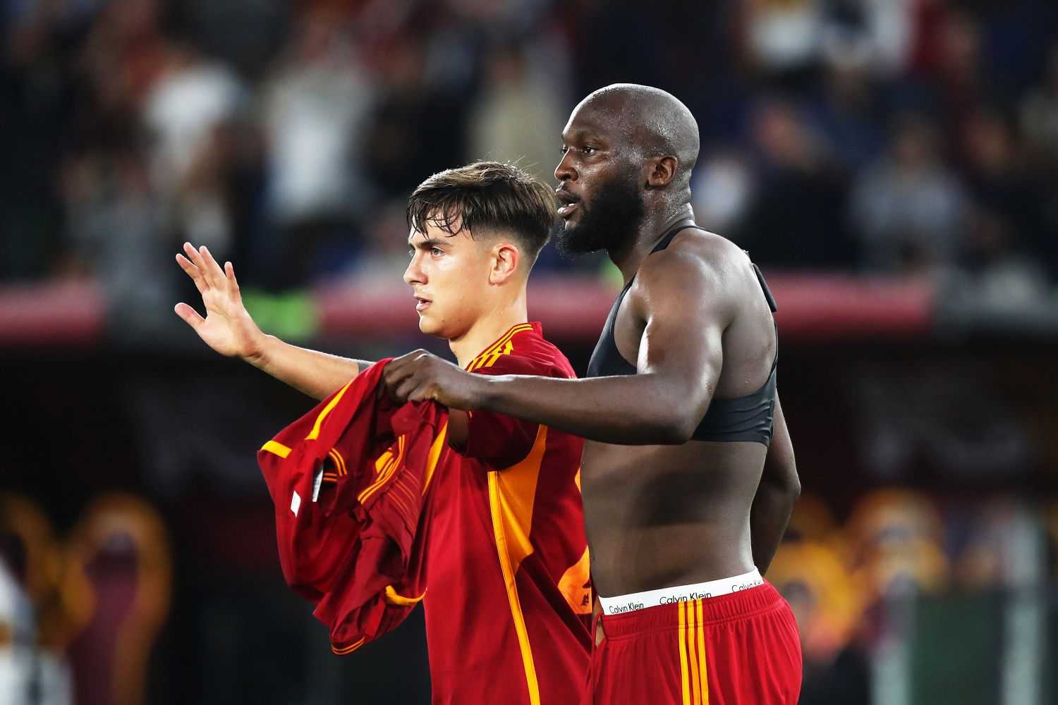 Roma, finito il campionato di Lukaku: ammonito per l'esultanza, sarà squalificato contro l'Empoli