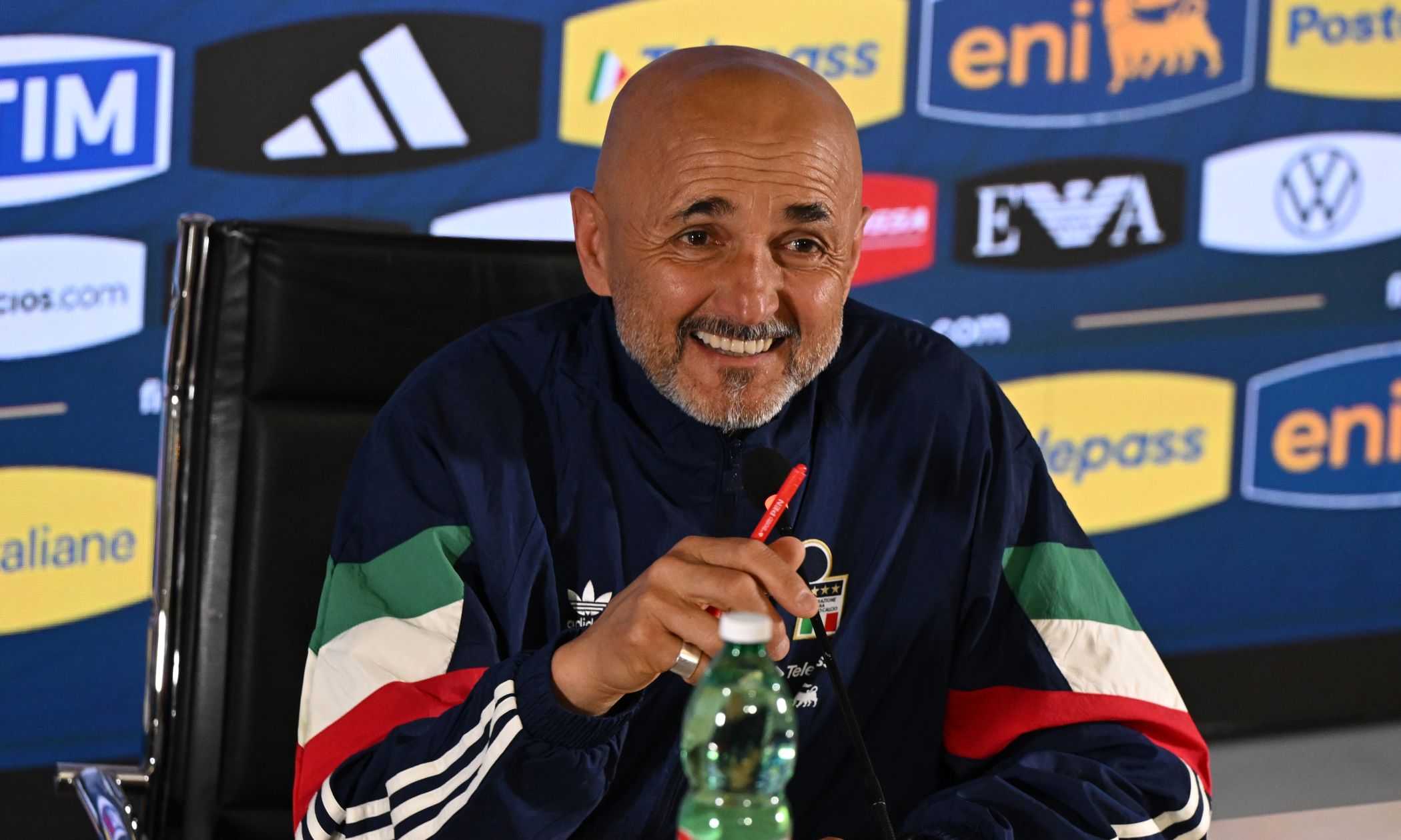 Italia, Spalletti: "Fiduciosi di recuperare Barella per l'Albania, piccolo problema per Meret"