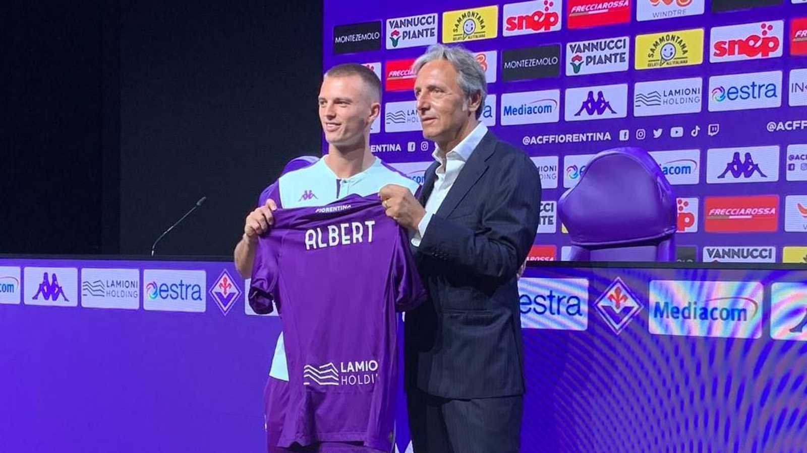 Fiorentina, l'ad del Genoa su Gudmundsson: "Mai proposto al ragazzo la stessa cifra dei viola"