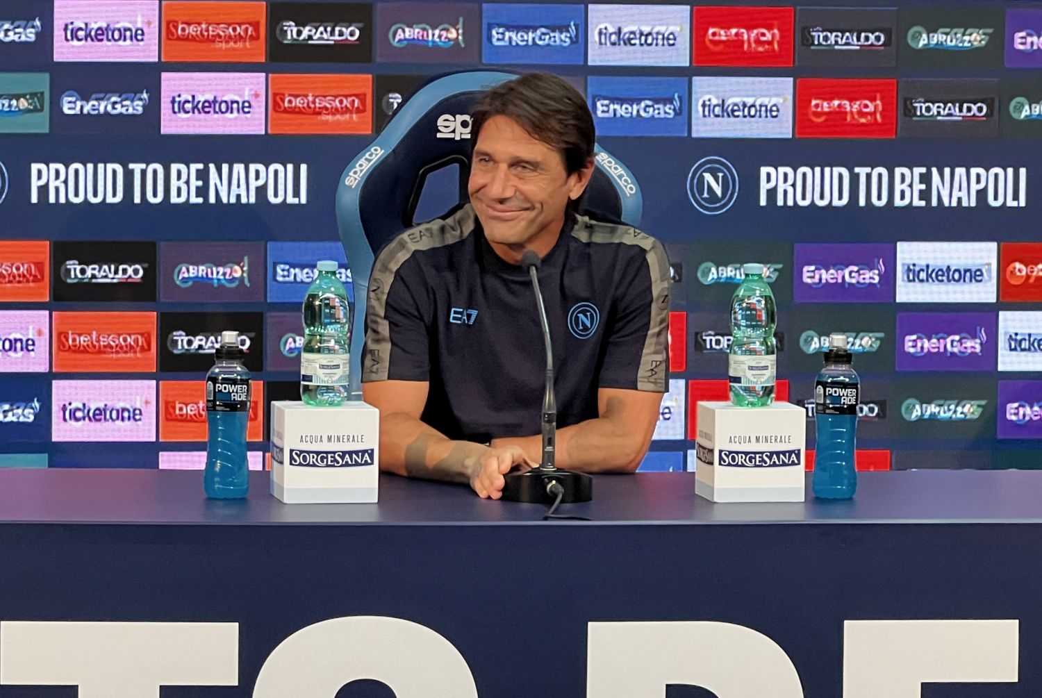 Conte: "Sia Kvara che Lukaku da valutare. Juve? Non siamo provinciali. 4-3-3? No ad antiche tradizioni"