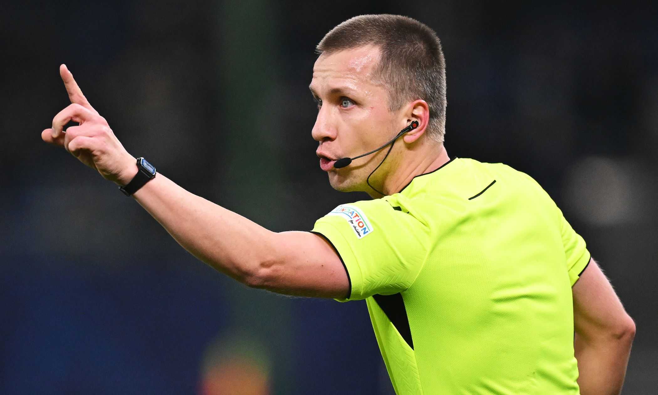 Champions League, arrestati gli arbitri Frankowski e Musial: ubriachi, rubano un cartello stradale