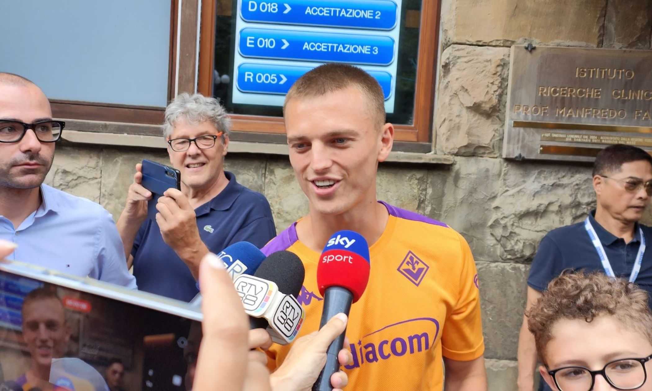 Genoa, Blasquez: "Gudmundsson ci ha pressato per andare via"