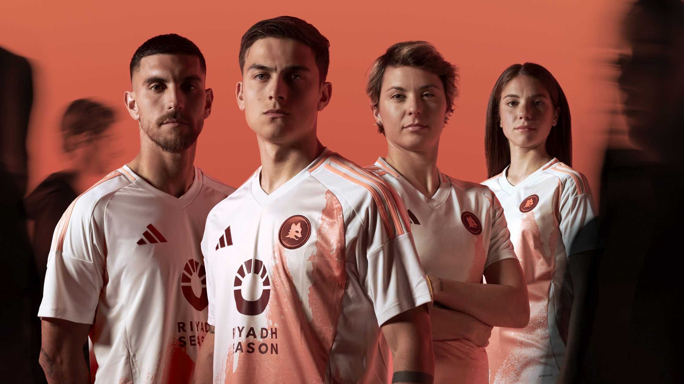 Seconda maglia Roma 2024/25: è ispirata a Testaccio TUTTE LE FOTO