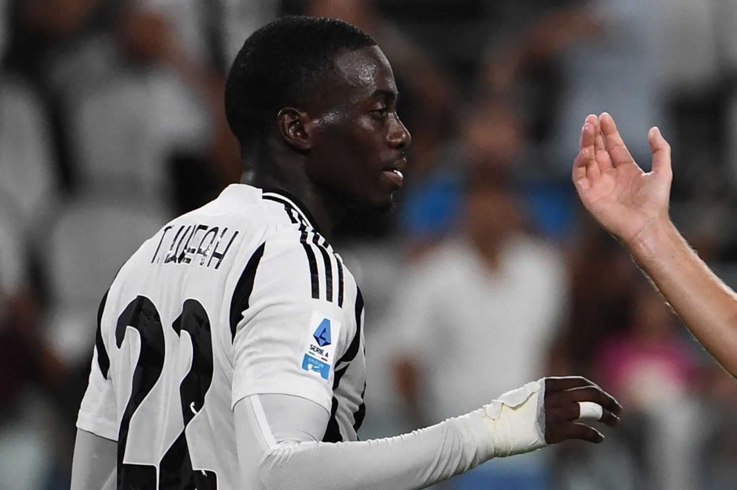 Verona-Juventus, chi gioca al posto di Weah infortunato