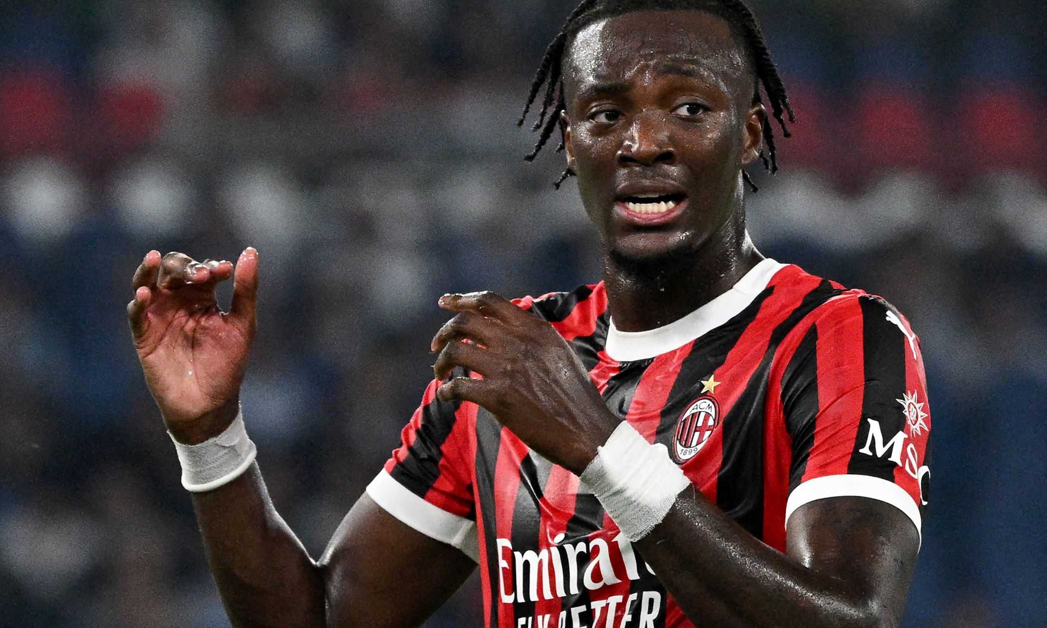 Abraham: "Il Milan è un onore. Sogno il gol decisivo nel derby contro l'Inter"