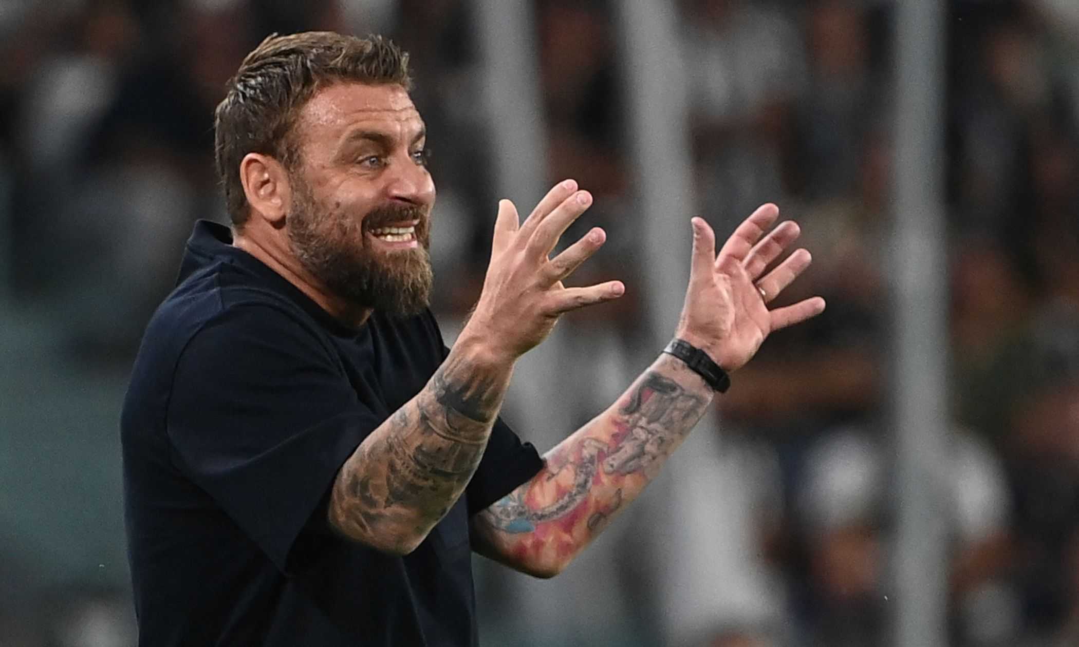 Roma, De Rossi: "Buon punto di partenza. Dovbyk fa paura a tutti". E annuncia Hermoso: "Ho sbagliato?"