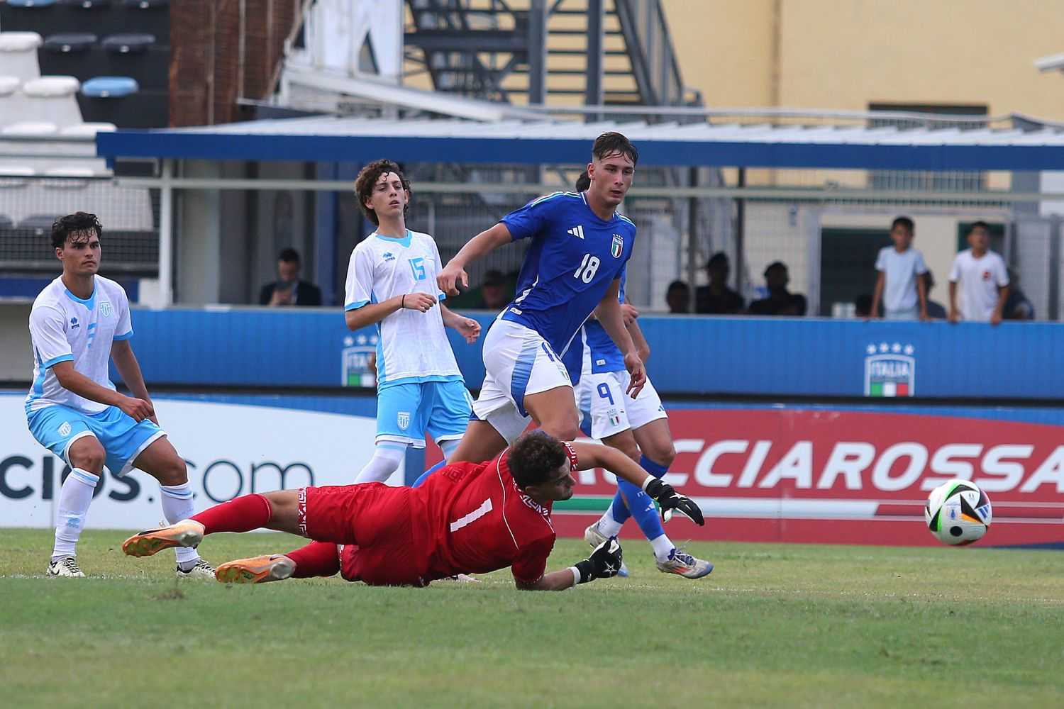 L'Italia Under 21 fa sette gol a San Marino: poker di Esposito