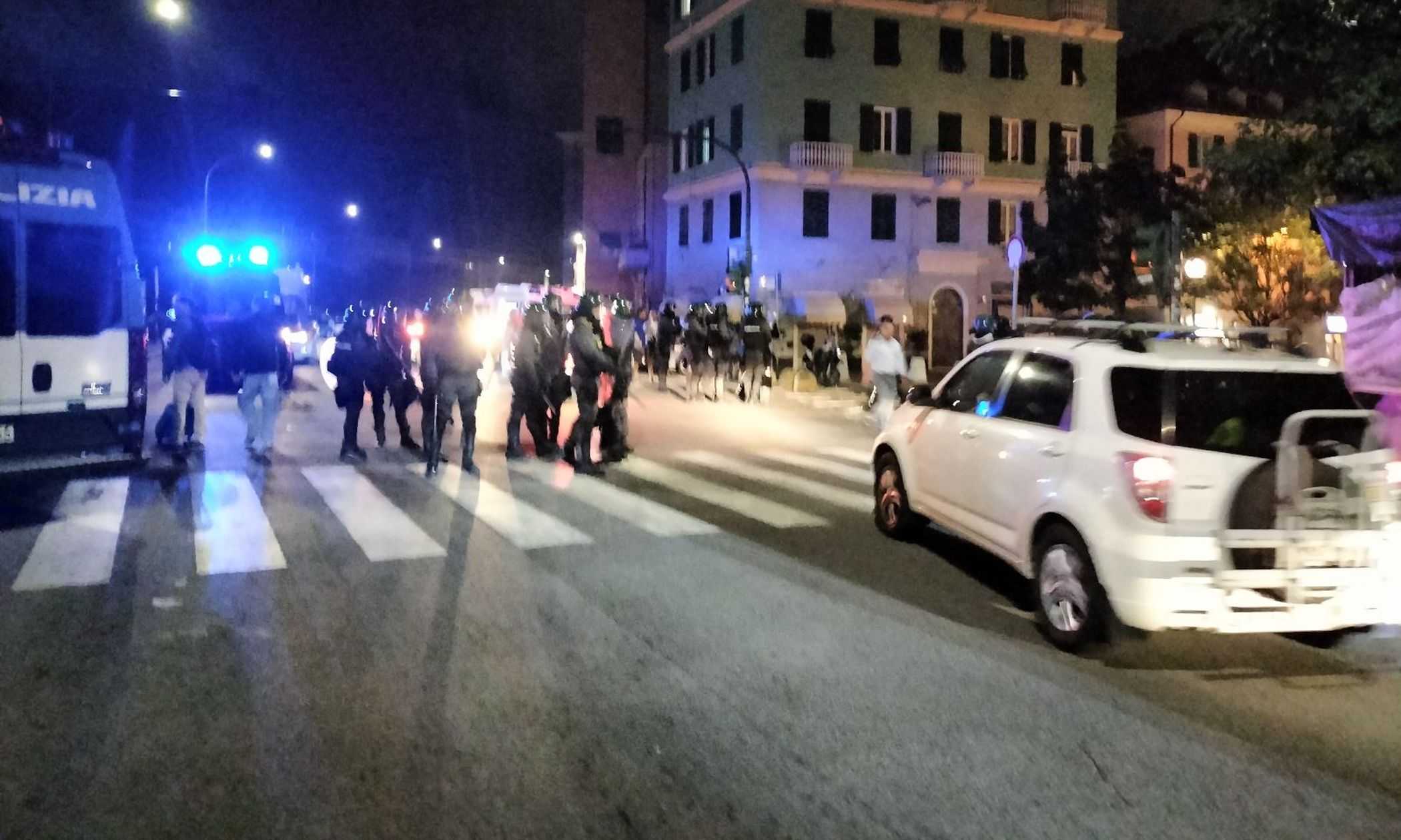 Scontri Genoa-Sampdoria, attesa la scelta sulle gare a porte chiuse. Il Casms: "Inaccettabile, arriverà un segnale forte"