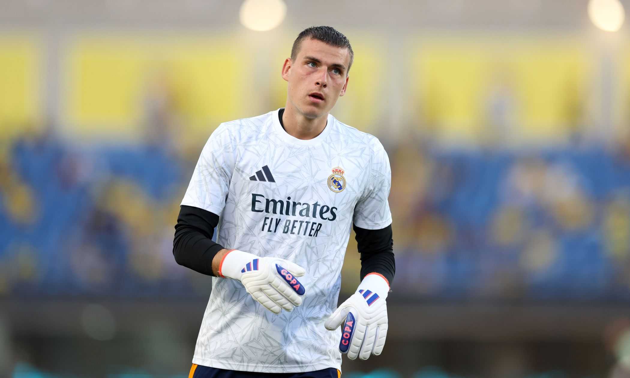 Il Real Madrid blinda Lunin: ufficiale il rinnovo