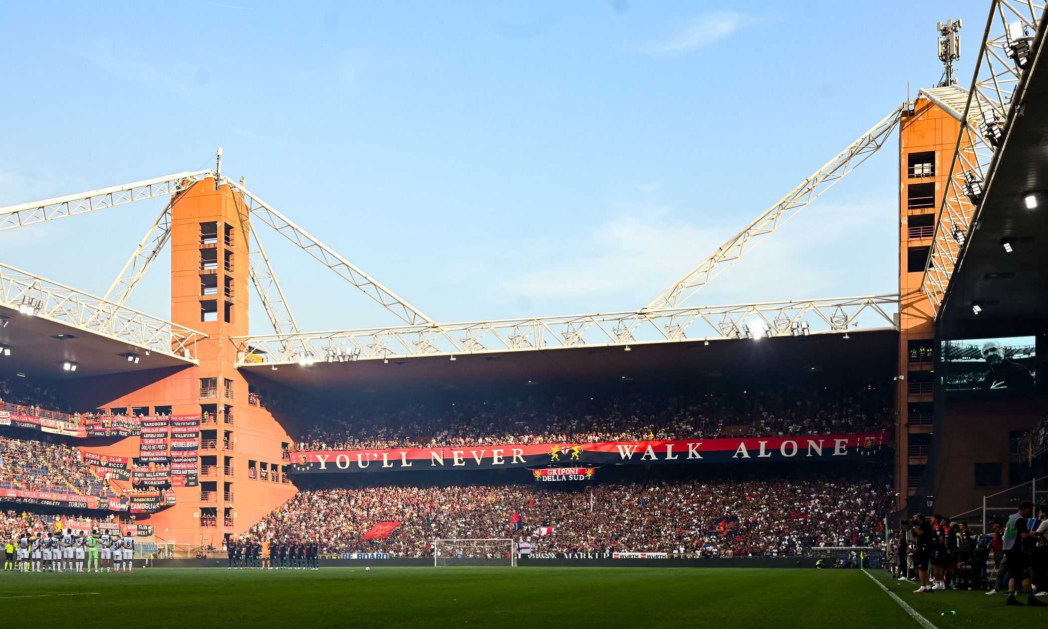 Genoa e Sampdoria insieme per l'acquisto del Ferraris: nasce Genova Stadium S.r.l.