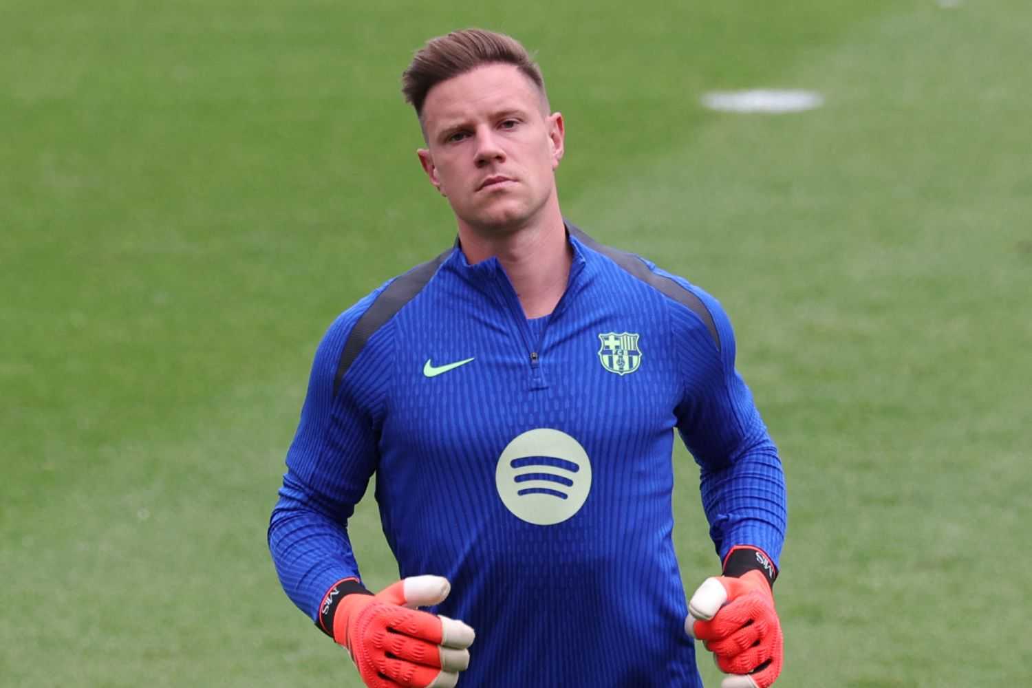 Barcellona, rottura completa del tendine rotuleo per Ter Stegen: cosa può accadere ora sul mercato