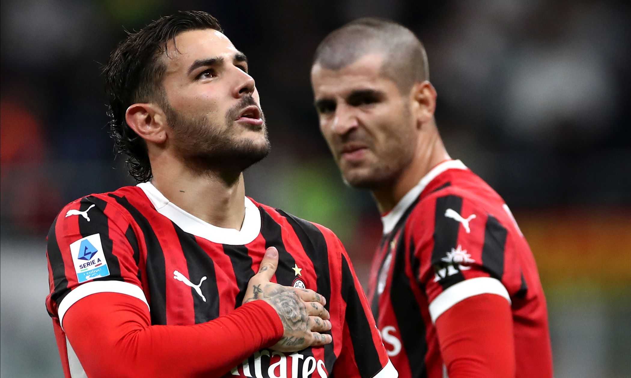 Theo Hernandez e il futuro: "Al Milan sono molto felice, qui mi vogliono bene"