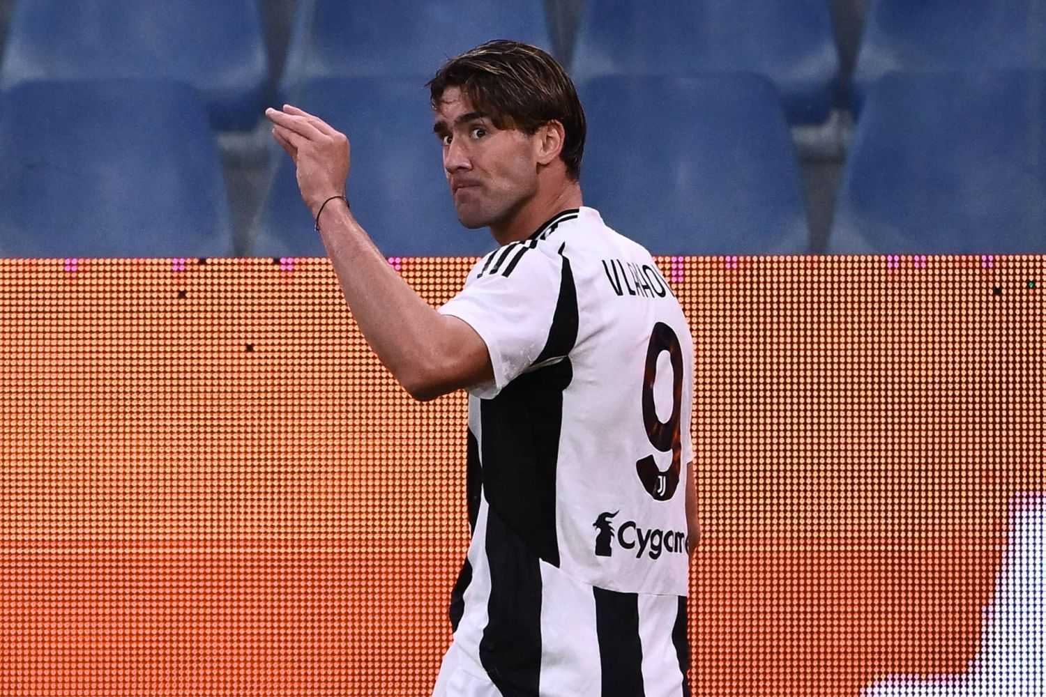 Ex Juventus, Trezeguet: "Vlahovic deve determinare di più, può arrivare a 30 gol. Come vice consiglio un ex Inter"