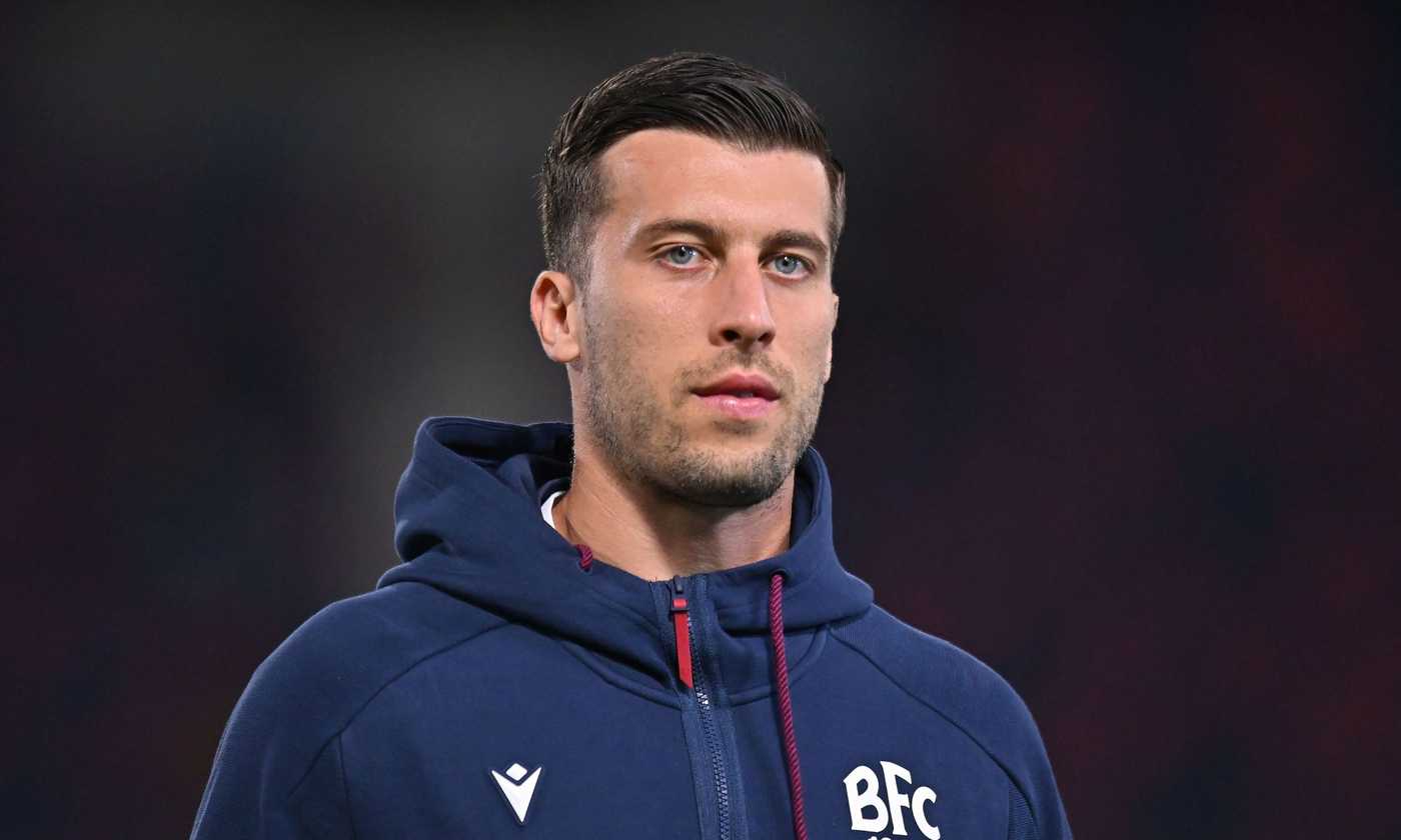 https://cdn.calciomercato.com/images/2024-10/casale.bologna.2024.25.tuta.1400x840.jpg