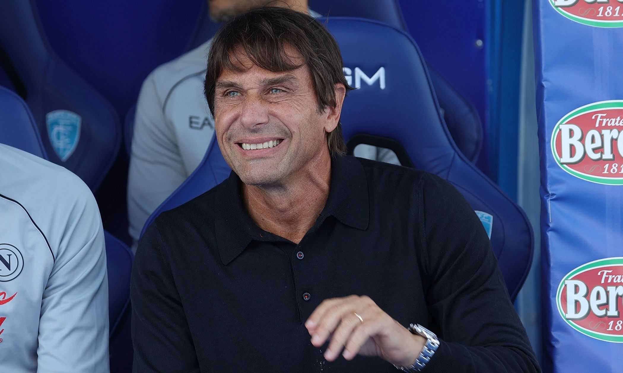 Napoli, Conte: "Io arrabbiato? Ca***te, sono felice di costruire qui. Minutaggio limitato per Okafor". E cita gli All Blacks