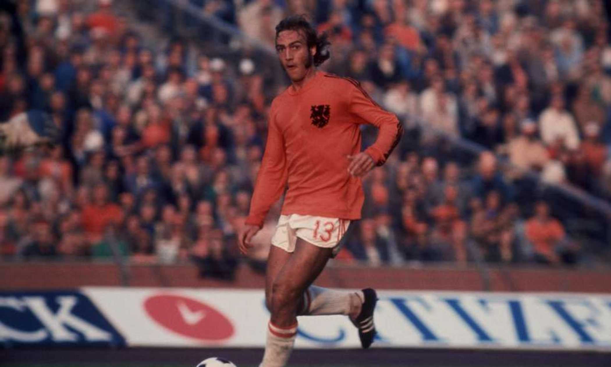 Addio a Neeskens, il jolly dell'Olanda del '74: Cruijff e il "tuttocampista" dell'Arancia Meccanica