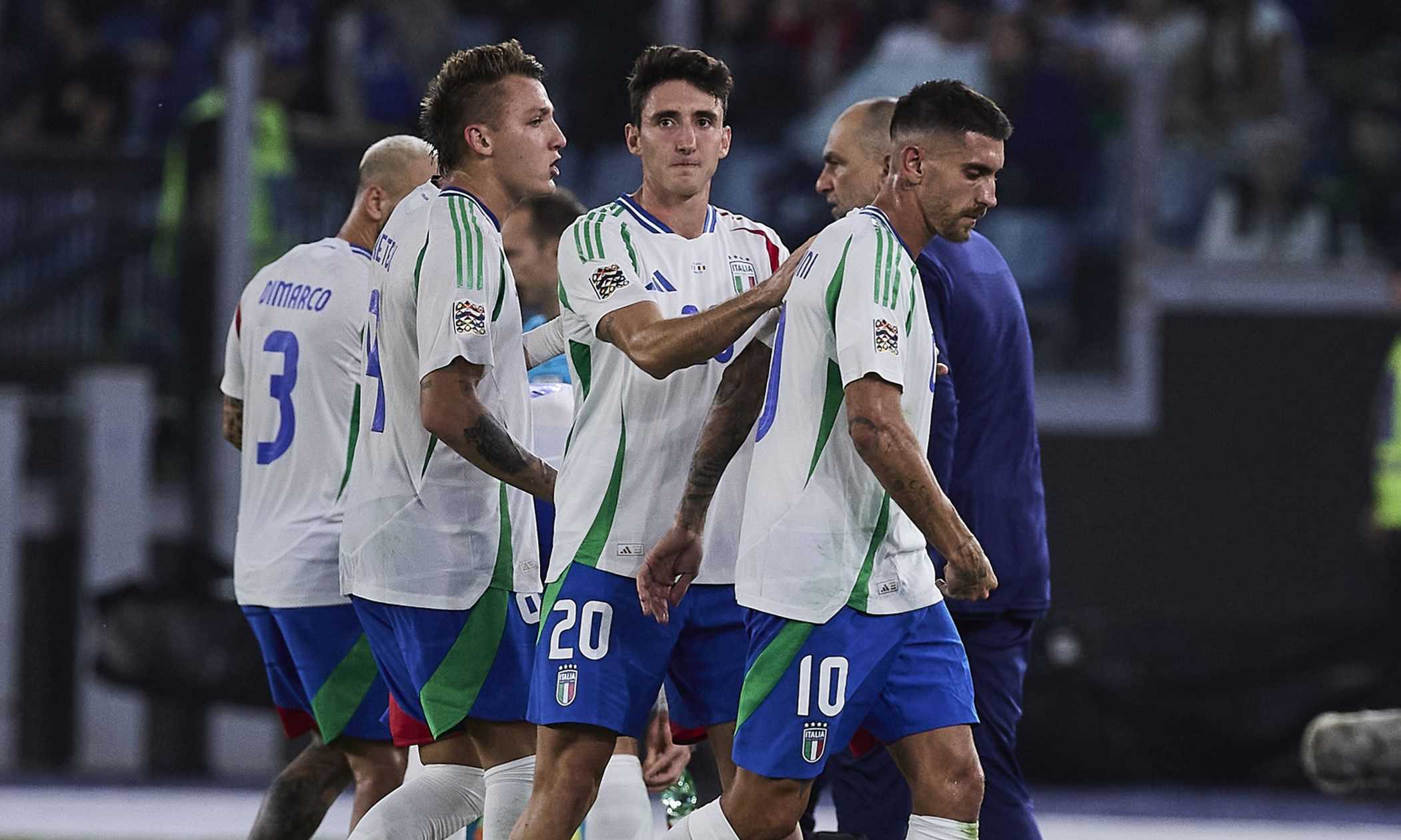 Italia a tratti scintillante, poi in dieci e tanta sofferenza: col Belgio è 2-2, Spalletti ancora 1° nel girone