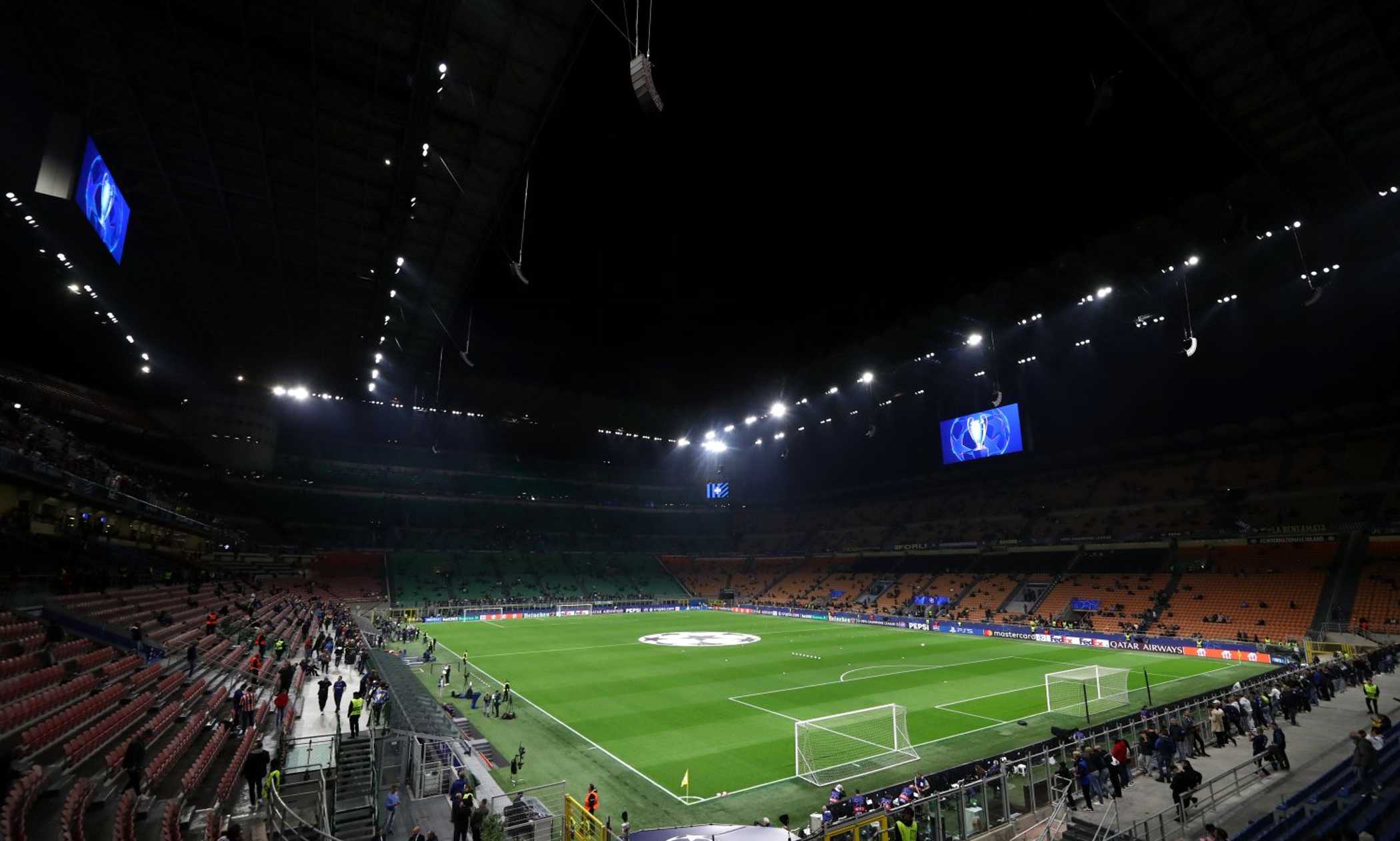 Inter: la Nord canta a squarciagola, San Siro si compatta