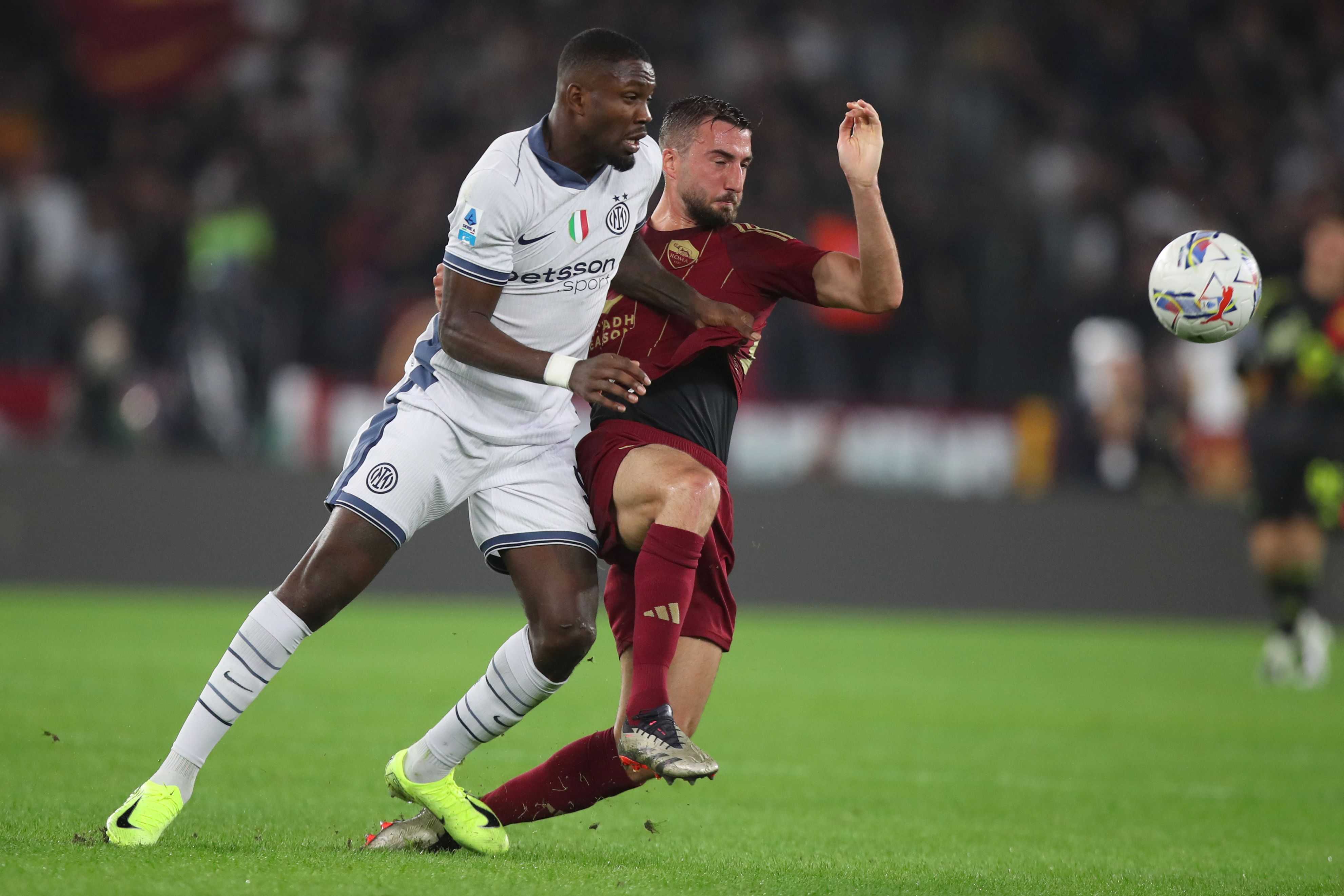 Roma-Inter: Cristante su Thuram, proteste nerazzurre per fallo e rosso non dati