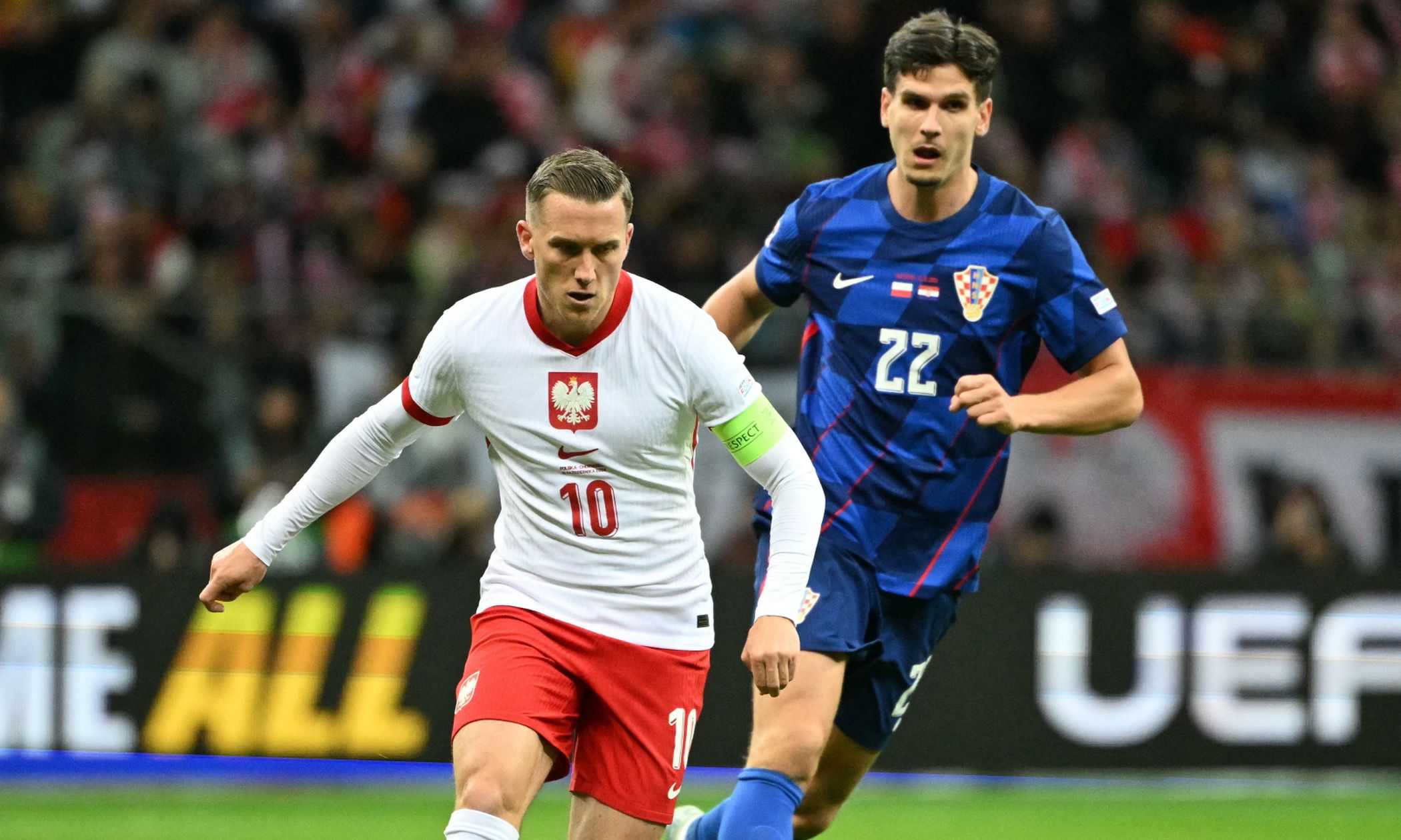 Inter, problema alla coscia per Zielinski con la Polonia: costretto a uscire, a rischio per la Roma