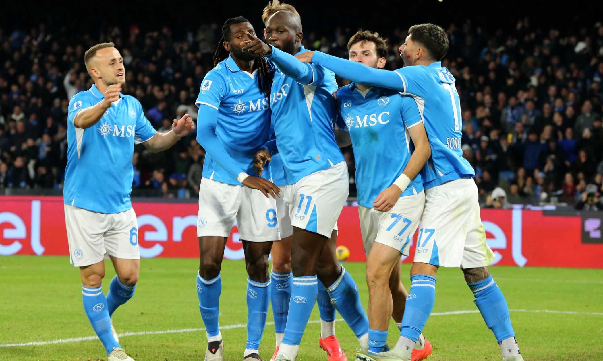 Il Napoli torna primo da solo: 1-0 dell'ex Lukaku, Ranieri non basta per fermare la crisi della Roma