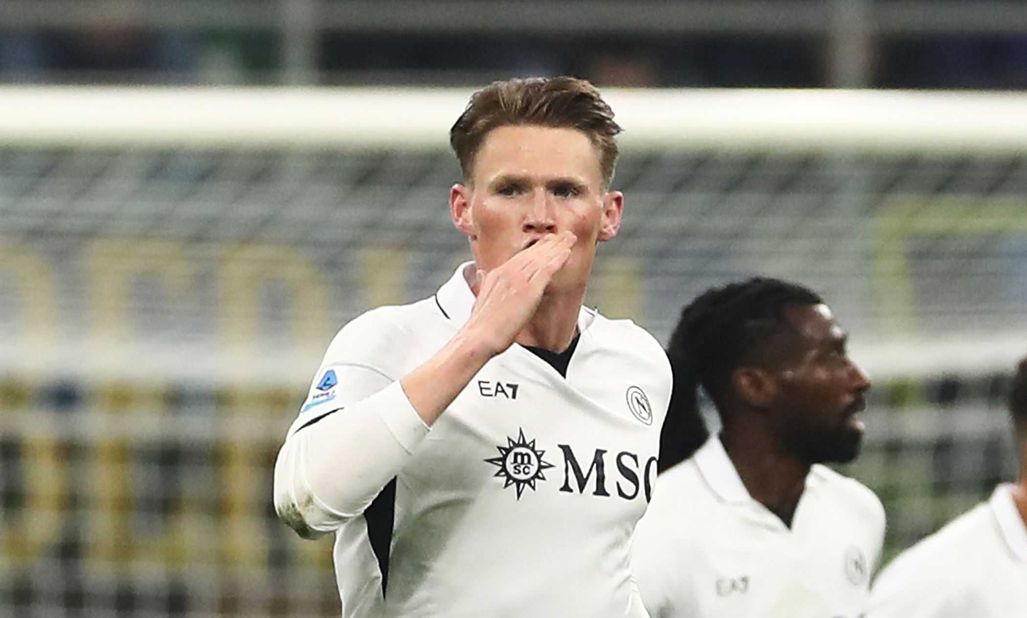 MCTOMINAY Image gallery