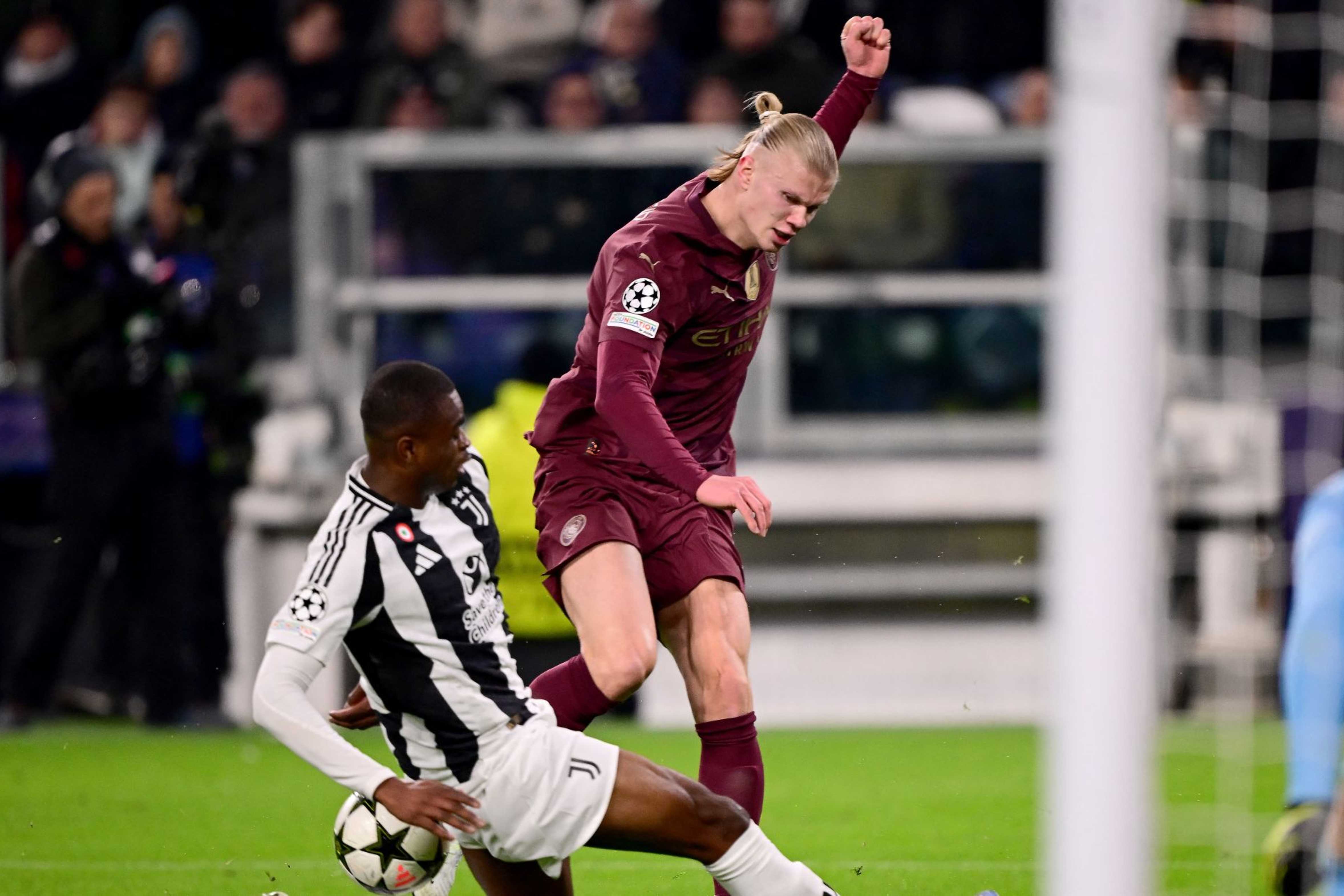 Juventus-Manchester City 0-0 al 45': Di Gregorio prodigioso su Haaland!