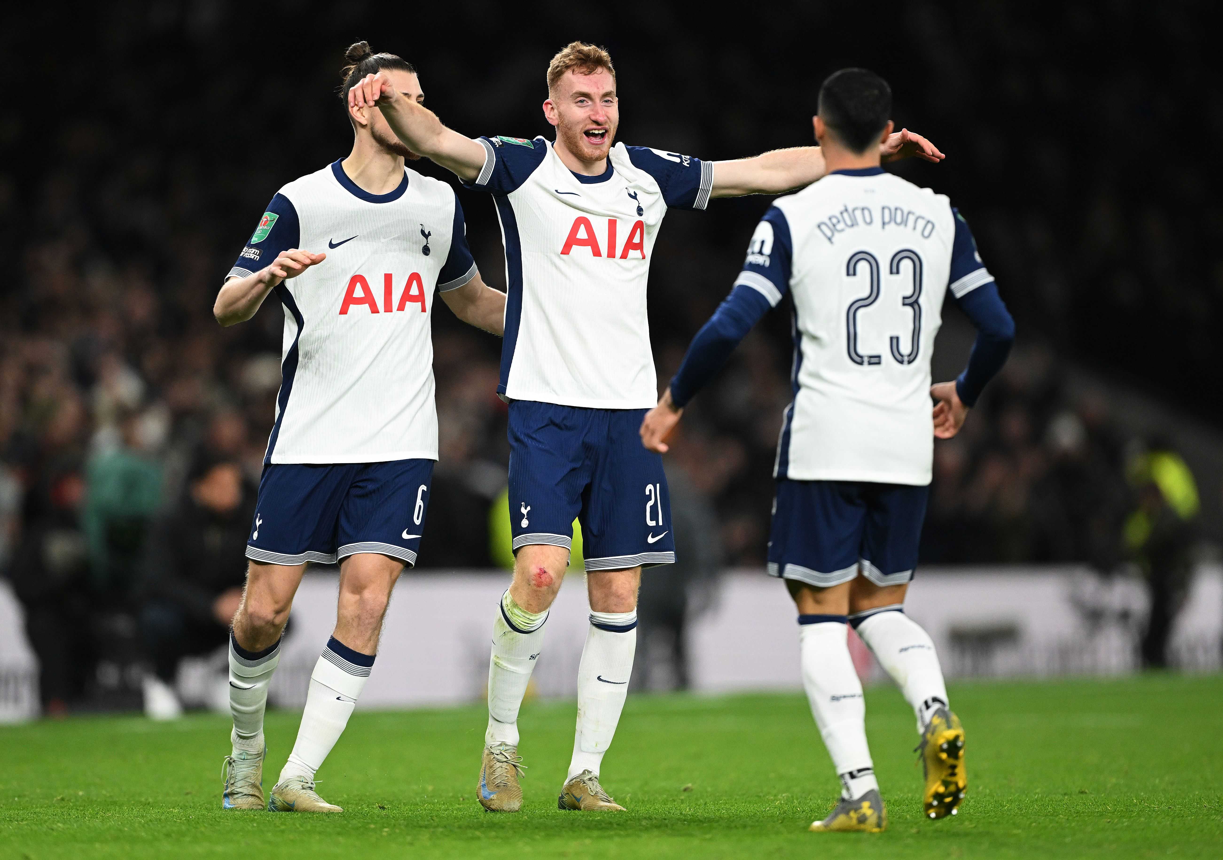 Coppa di lega inglese: Tottenham in semifinale, ko 4-3 il Manchester United con tre ex Serie A in gol