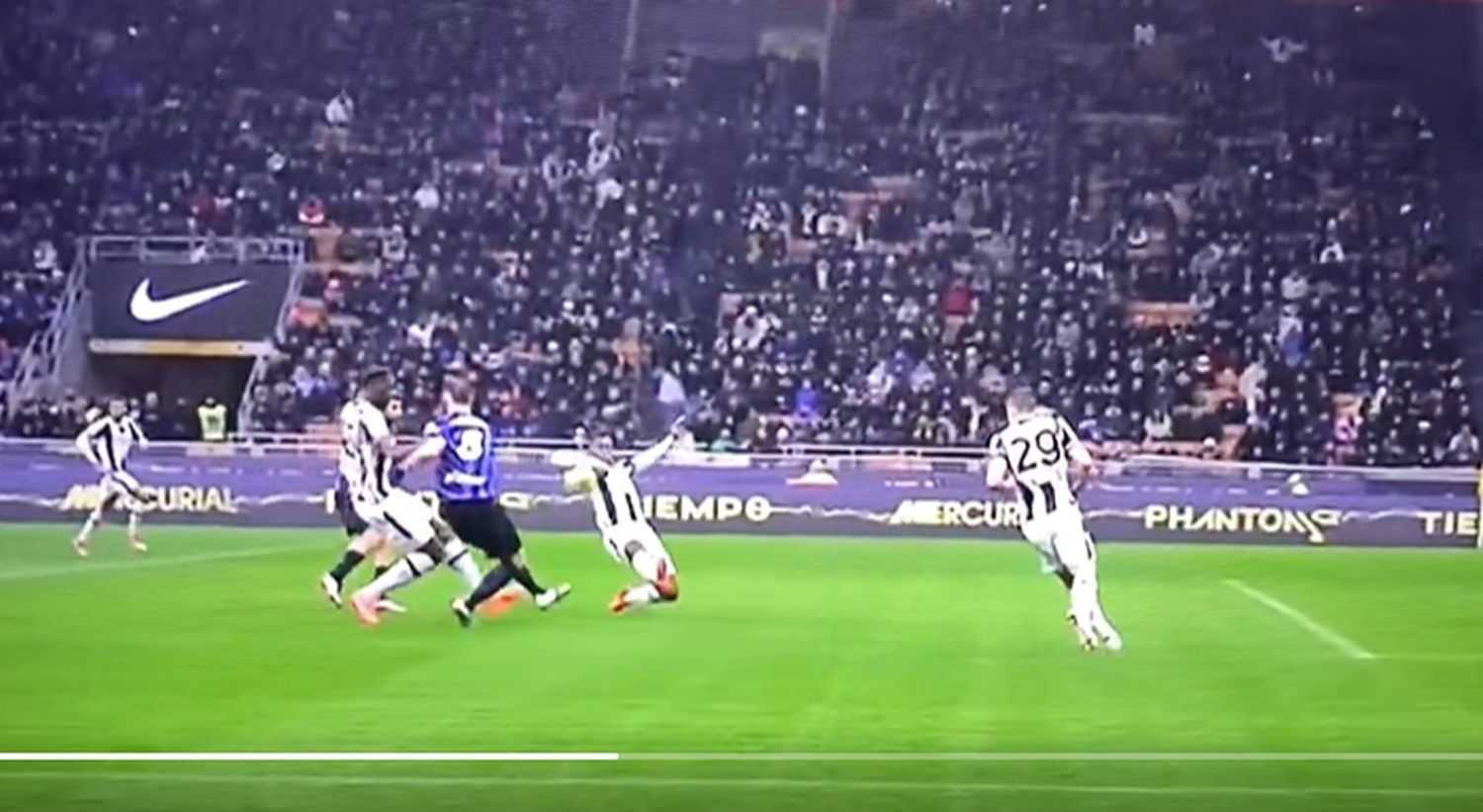 Inter-Udinese, la MOVIOLA: mani di Kabasele, rigore tolto col VAR. Lucca chiede un penalty