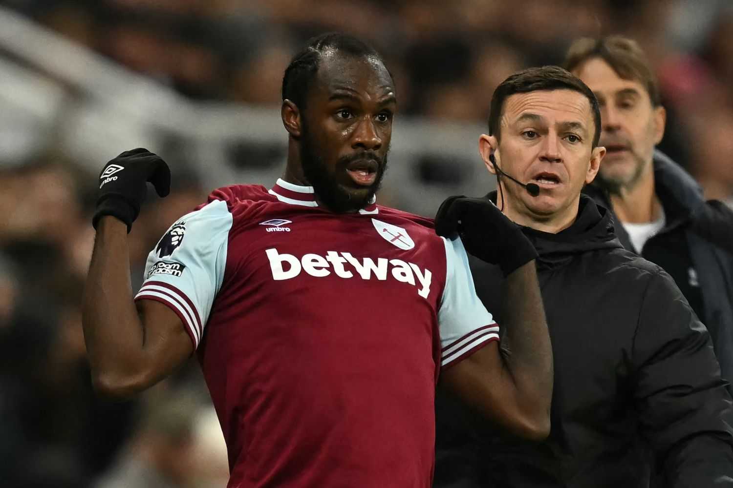 West Ham in ansia per Michail Antonio: "Grave incidente stradale. È stabile, ma preghiamo per lui"