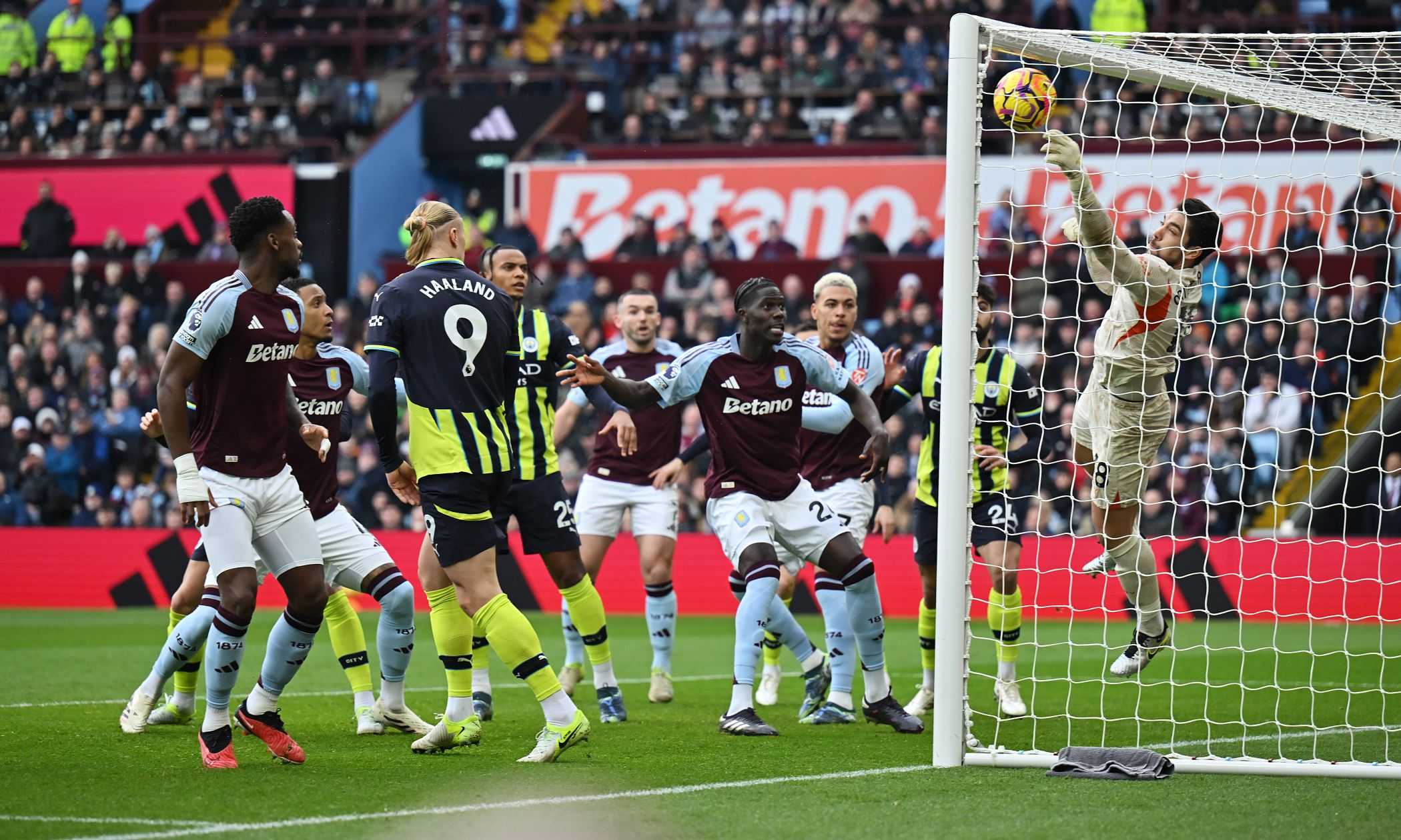 Premier League: Aston Villa-Manchester City LIVE 0-0, occasioni per Duran e Torres