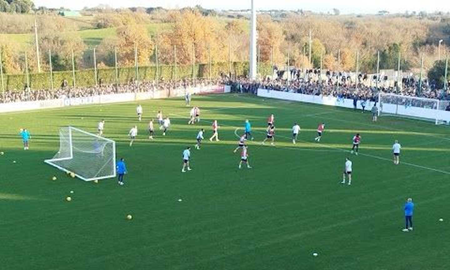 Lazio, in settemila a Formello per dare la carica in vista del derby VIDEO