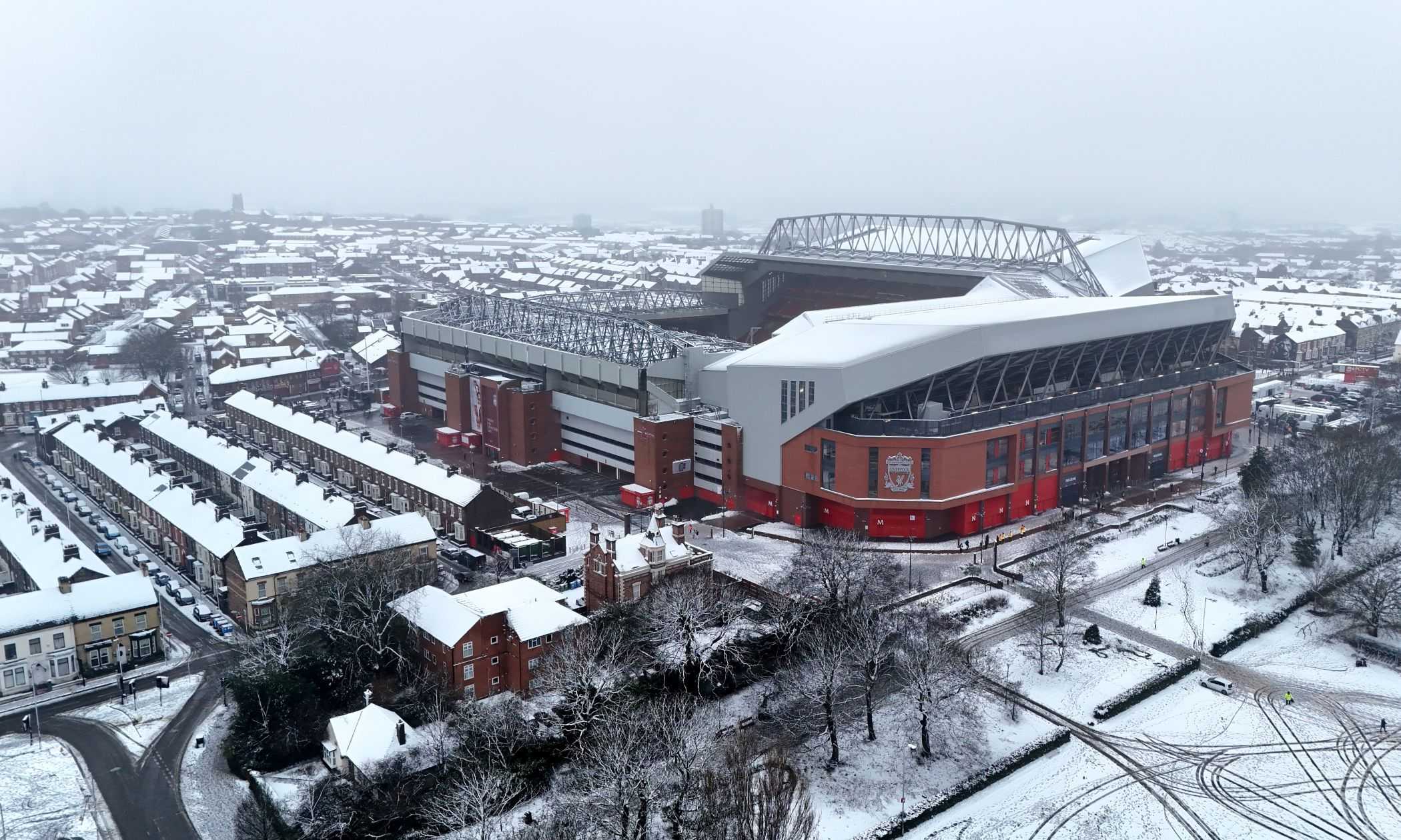 Liverpool-Manchester United si gioca: via libera nonostante le forti nevicate