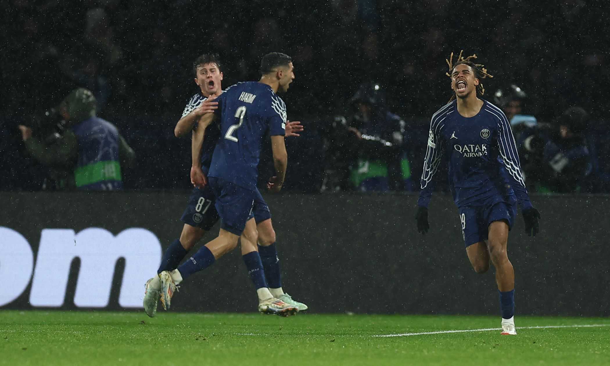 Champions League: il PSG ribalta il Manchester City, Arsenal e Real Madrid sul velluto. Bayern Monaco sconfitto 